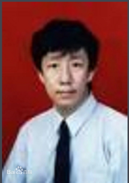 周艺云