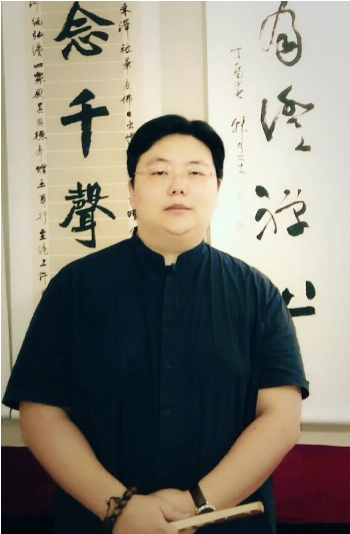 韩立平