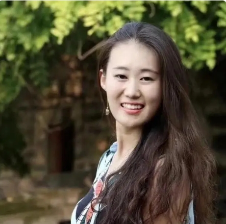 杨奕然