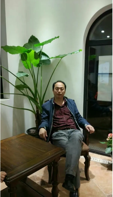 梁滢