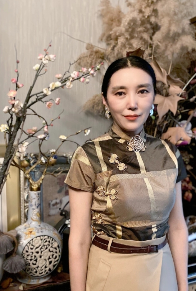 王德芳