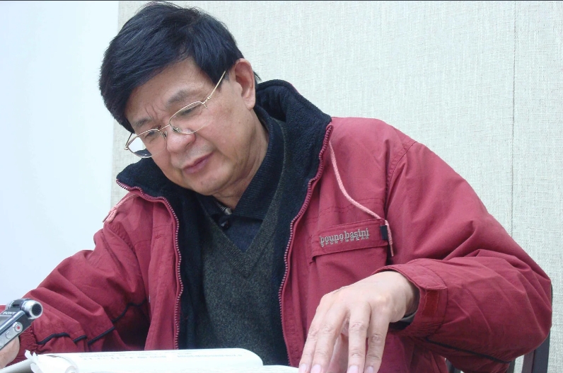 何应辉
