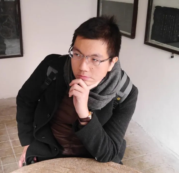 李炯毅