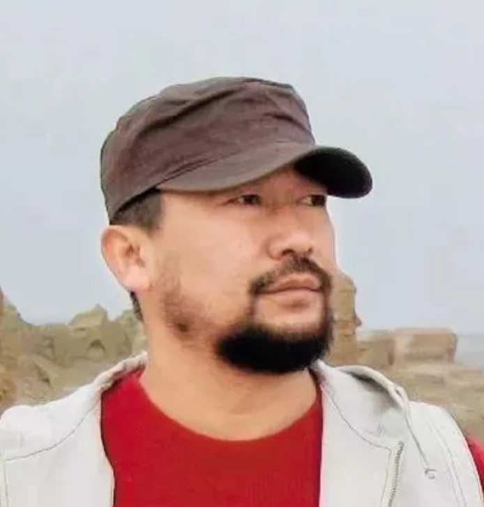 秦建新