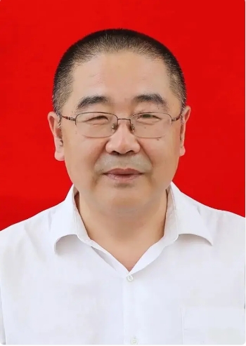 栾旭
