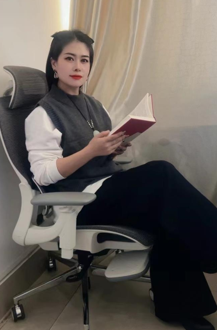 魏冷冷