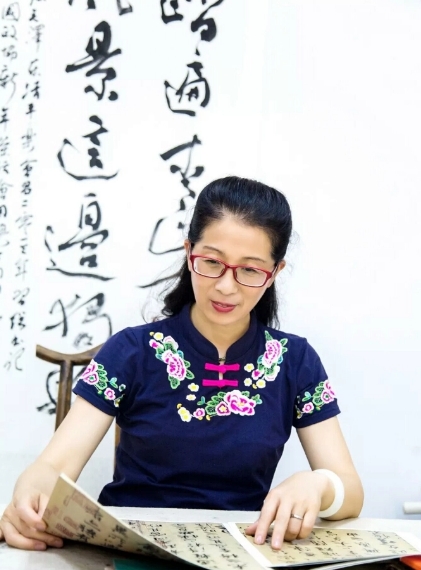 田文玲
