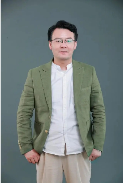 陈 锋