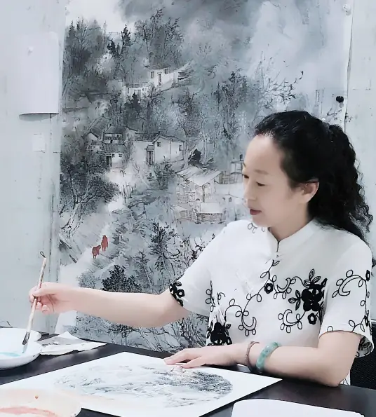 侯坤燕