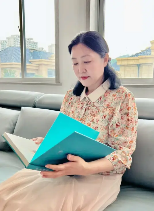 张爱丽