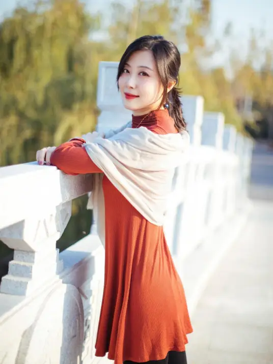 张嫣格