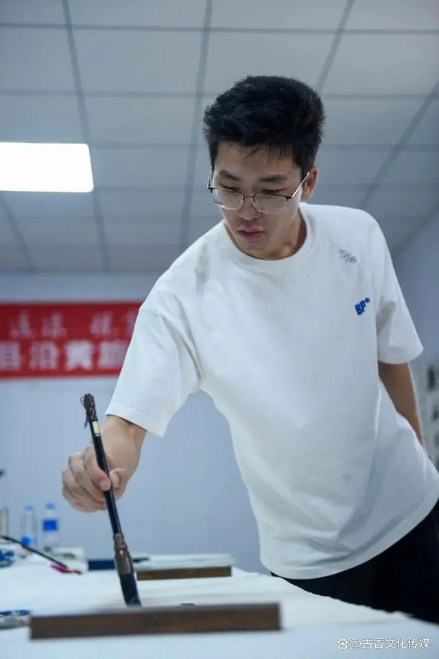 郭梦洋