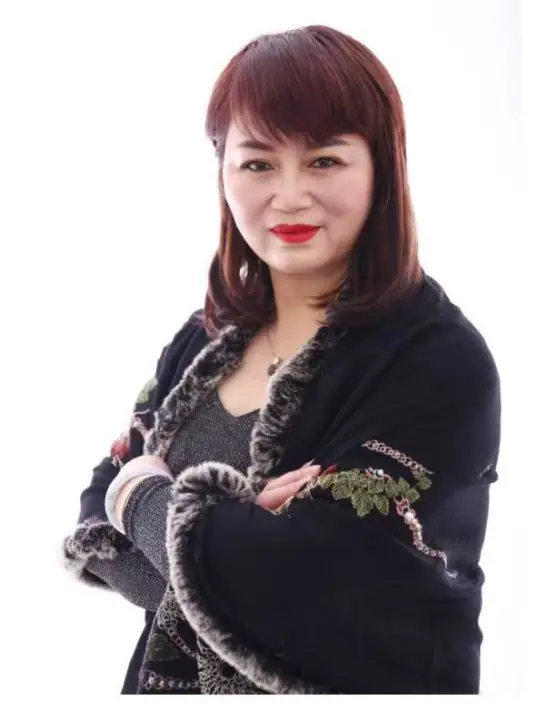杨侠